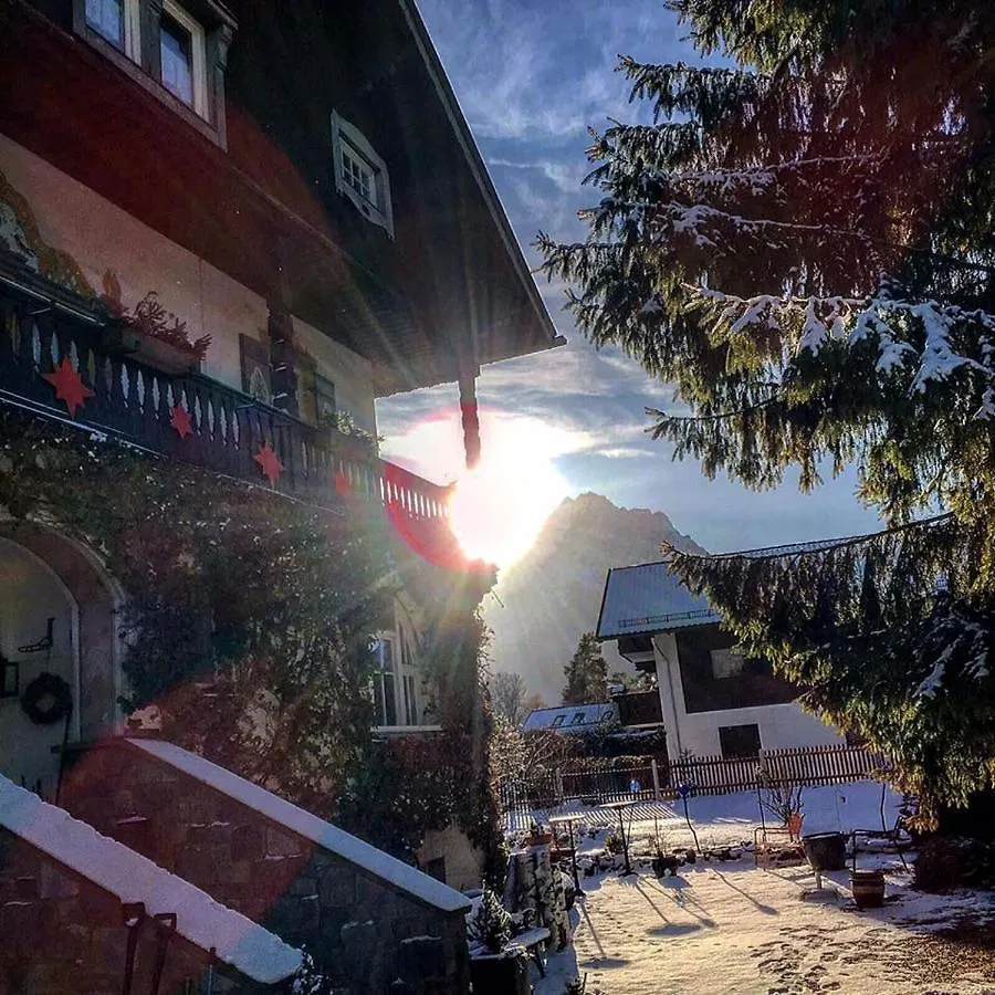 Gaestehaus Hohe Tannen Garmisch-Partenkirchen Gæstehus