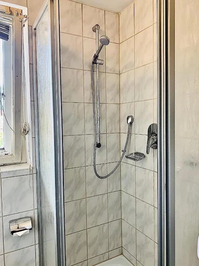 Gaestehaus Hohe Tannen جارمش بارتنكيرشن