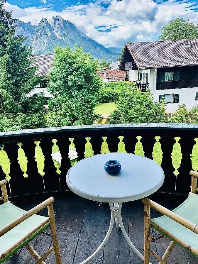 Gaestehaus Hohe Tannen جارمش بارتنكيرشن جارمش بارتنكيرشن