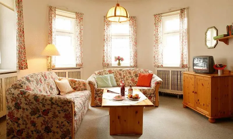 Gaestehaus Hohe Tannen جارمش بارتنكيرشن