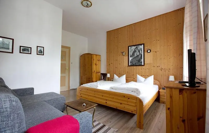 Gaestehaus Hohe Tannen جارمش بارتنكيرشن 3*, جارمش بارتنكيرشن
